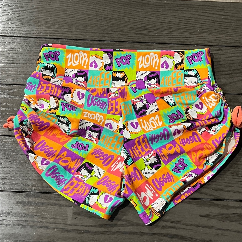 NWT Yogabela Lulu Side string  high waist comic Print Shorts
